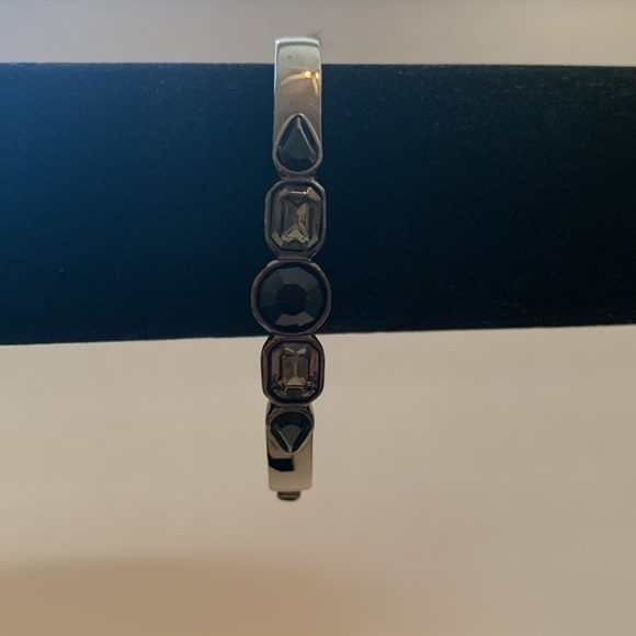 GIVENCHY BRACELET BANGLE PEWTER TONE METAL/w 3 SHAPES SMOKEY RHINESTONES 1/4”w - Picture 4 of 6